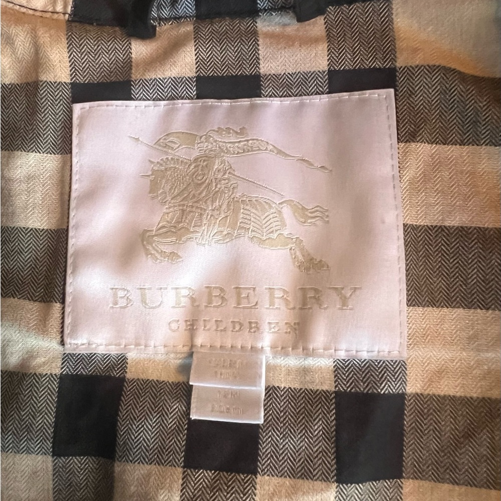Burberry jacket - Picture 3 of 10